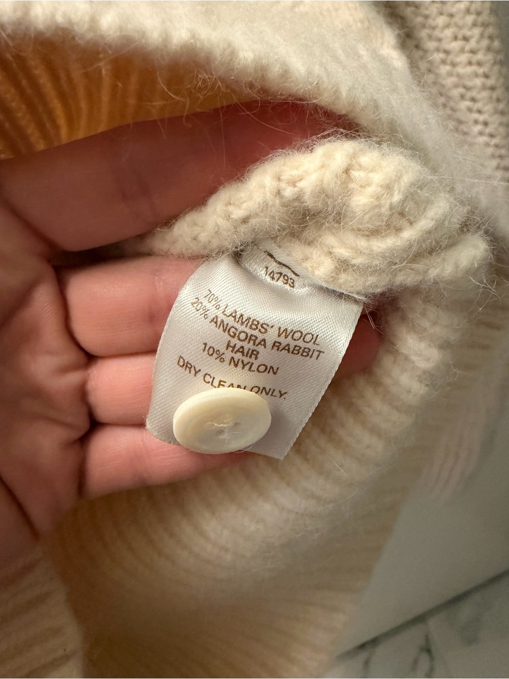 Halogen Cream Ribbed Button-Up Cardigan - Picture 5 of 7